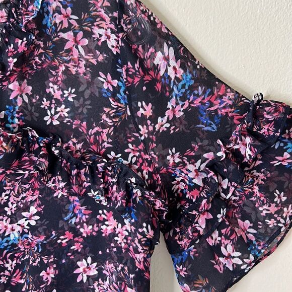 MISA - "Abigail" Short-Sleeve Blouse Floral Print - SZ XS, Black, Floral - Picture 10 of 15